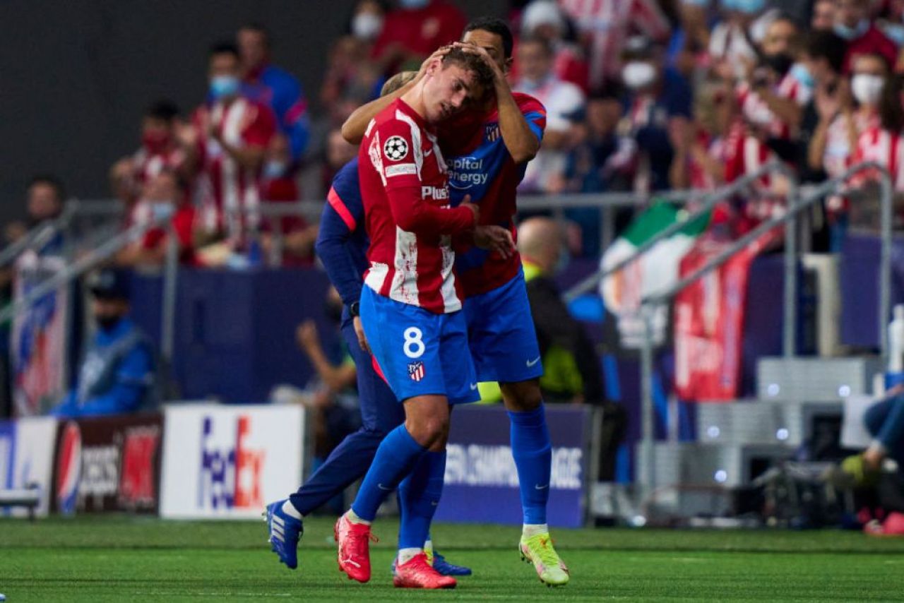Dublă și v-am pupat! Antoine Griezmann, eliminat după un fault HORROR într-un duel cu Firmino_8