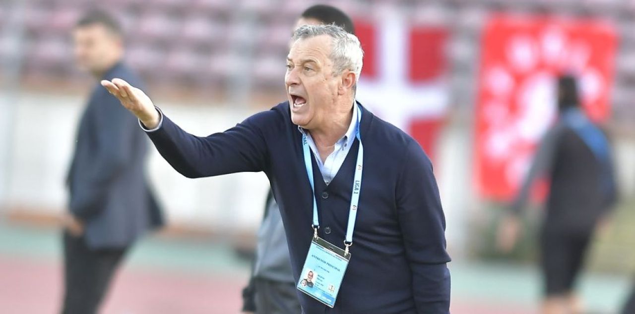 Rednic a pierdut vestiarul?! Fotbaliștii se revoltă: „Nu mai are nicio treabă!”_3