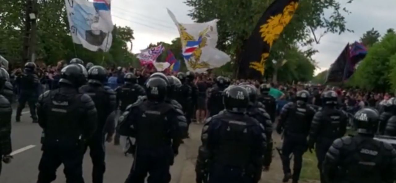„Huliganii români s-au deghizat!” Suporterii steliști, acuzați că au provocat un scandal de proporții în Țările de Jos_6