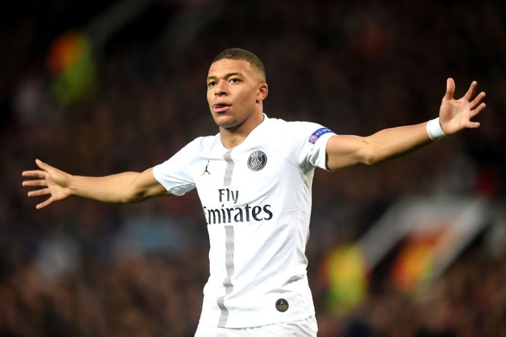 Gest superb făcut de Kylian Mbappe! Francezul a „înfiat” un urs panda_2