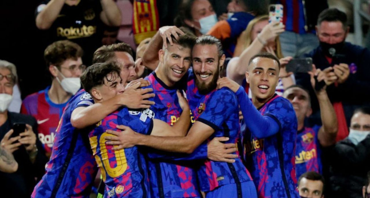 Hațegan, martor la descătușarea nemților: Benfica - Bayern 0-4 | Ronaldo, din nou la datorie: United - Atalanta 3-2 | Pique a adus prima victorie a Barcelonei: 1-0 Dinamo Kiev_7
