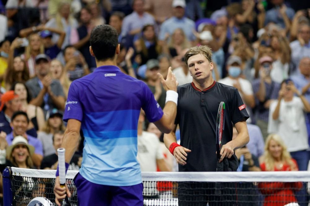 „Cum naiba a putut Djokovic să câștige un game în fața băiatului ăstuia?” Opelka, pus pe glume, când a văzut că pierde_13