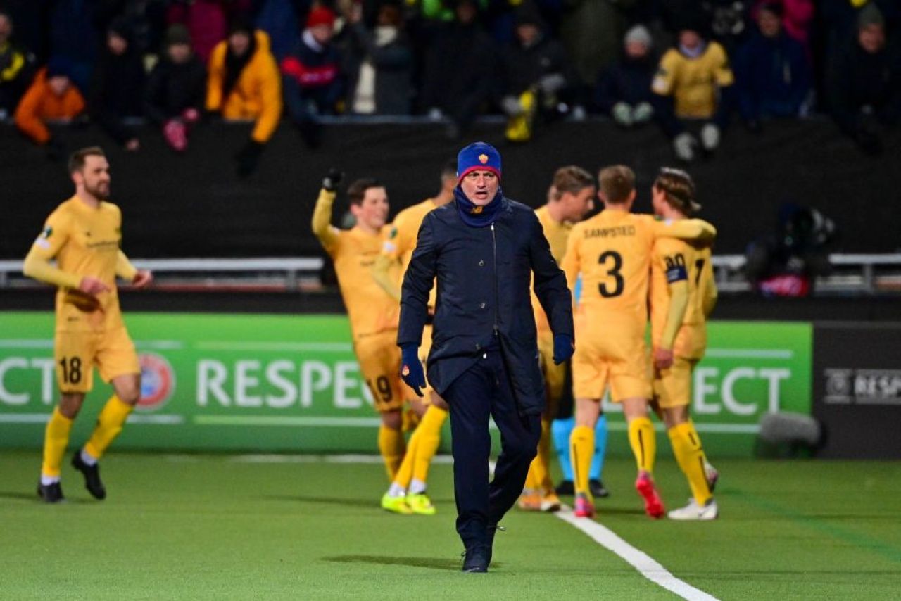 Umilință totală pentru Roma lui Mourinho în Conference League! Victorie ca la tenis pentru norvegieni _3