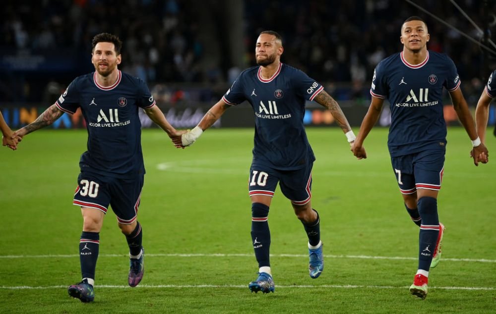 Șeicul de la Newcastle poate da lovitura de sute de milioane de euro! Al Khelaifi a acceptat să negocieze un mega-transfer_3