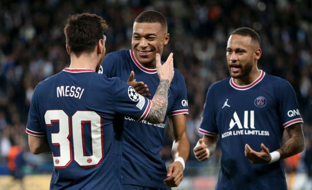 Șeicul de la Newcastle poate da lovitura de sute de milioane de euro! Al Khelaifi a acceptat să negocieze un mega-transfer_5