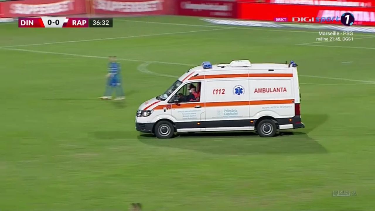 Momente de panică la Dinamo - Rapid! Răuță a căzut la pământ și a cerut rapid intervenția medicilor _7