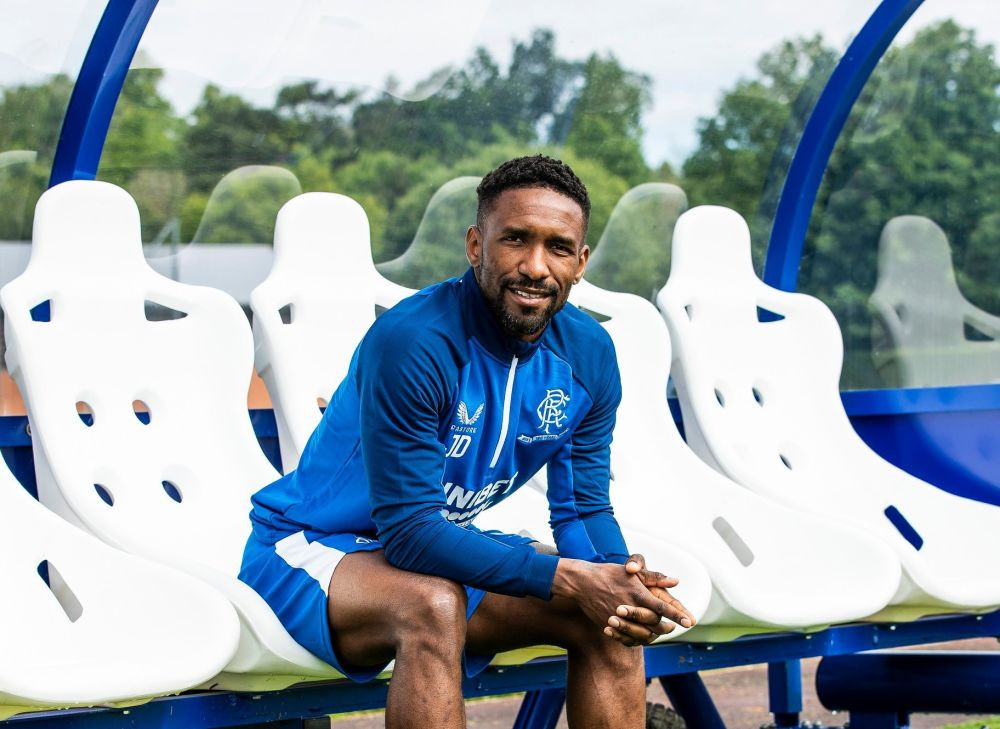 Un coleg al lui Ianis Hagi a lipsit de la meci ca să comenteze o altă partidă la televizor!