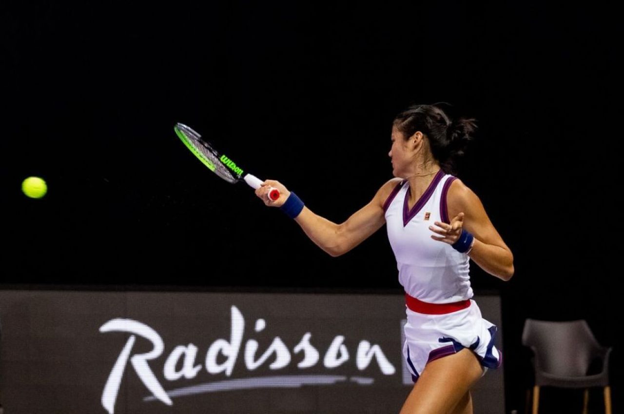 „Nu vreau să plâng, dar simt multă bucurie. Sunt acasă aici.” Emma Răducanu a reușit o primă victorie istorică în WTA, la Cluj _1