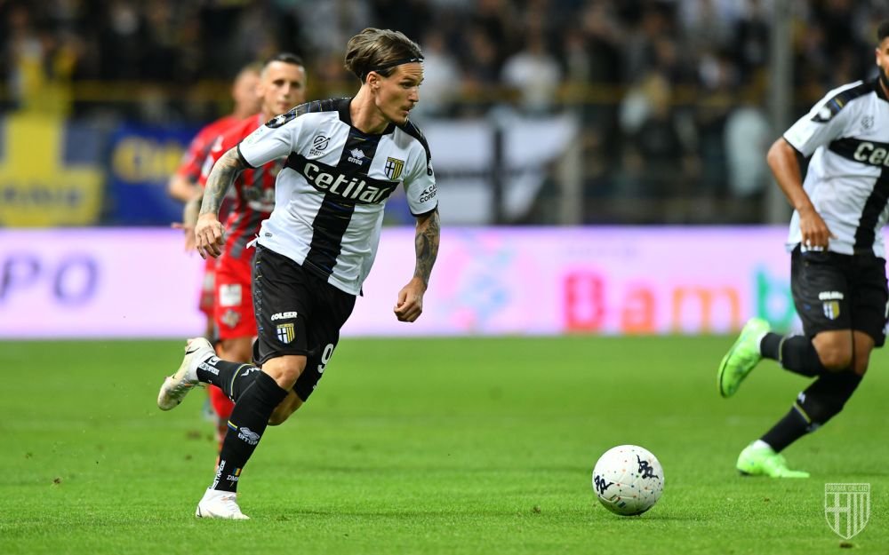 Dennis Man a recunoscut: „Voiam să rămân la FCSB până în vară!” Cine l-a determinat să semneze cu Parma: „Mi-a spus că sunt prea mulți bani în joc”_6
