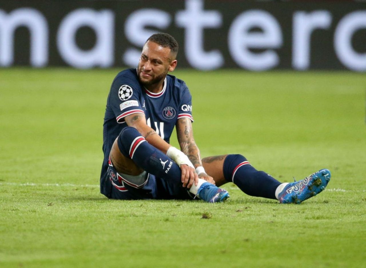 „Îi am 24 de ore cu mine degeaba?!” Reacție dură a lui Neymar după ultimele critici primite_13