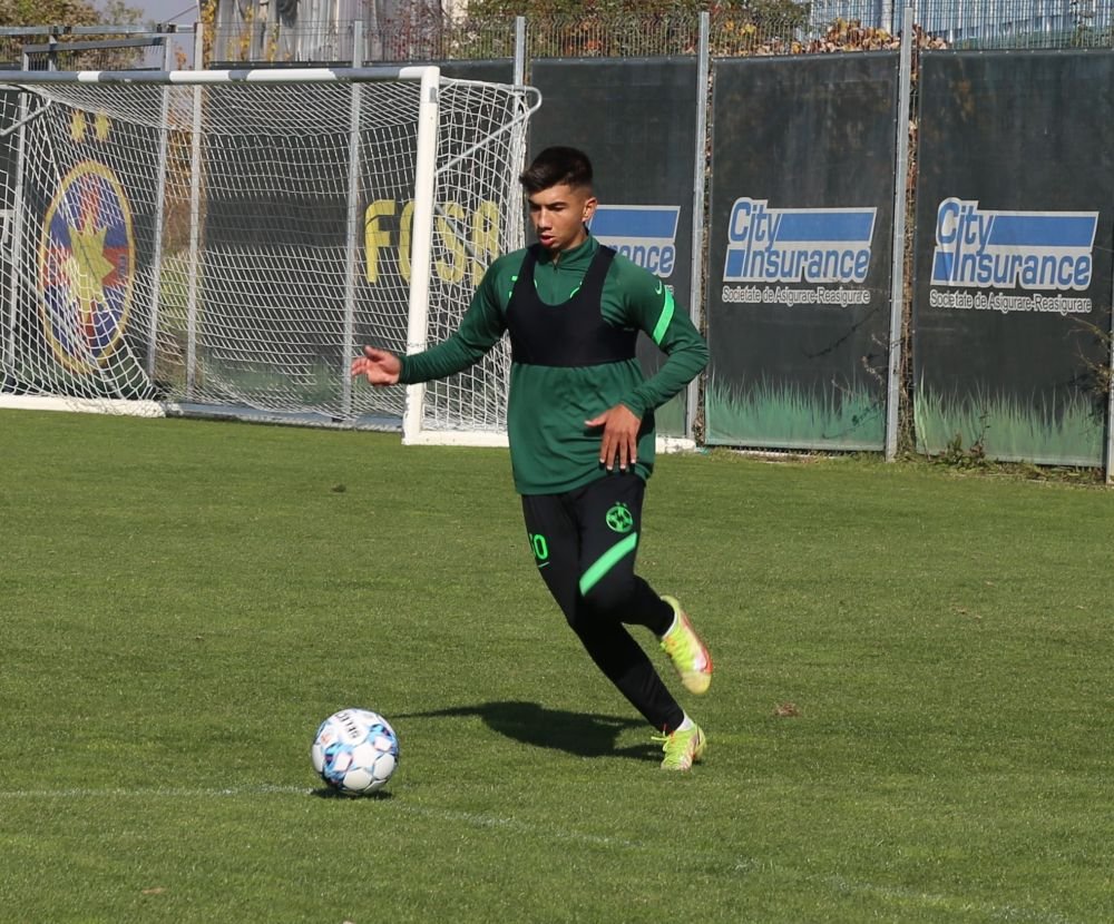 Edi Iordănescu se confruntă cu o nouă problemă după ce FCSB a scăpat de focarul de coronavirus: „Asta s-a întâmplat!”_7
