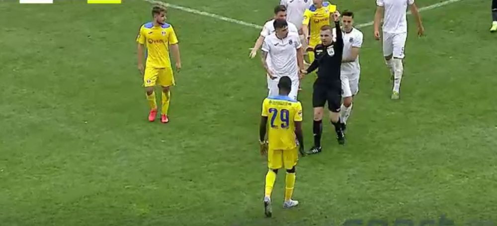 Scandal de rasism &icirc;n Liga 2! Ce s-a &icirc;nt&acirc;mplat &icirc;n timpul meciului dintre Astra și Petrolul