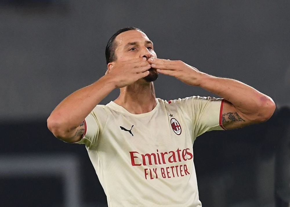 Zlatan încă poate! :) 400 de goluri la 40 de ani! A înscris din lovitură liberă împotriva Romei lui Mourinho _10