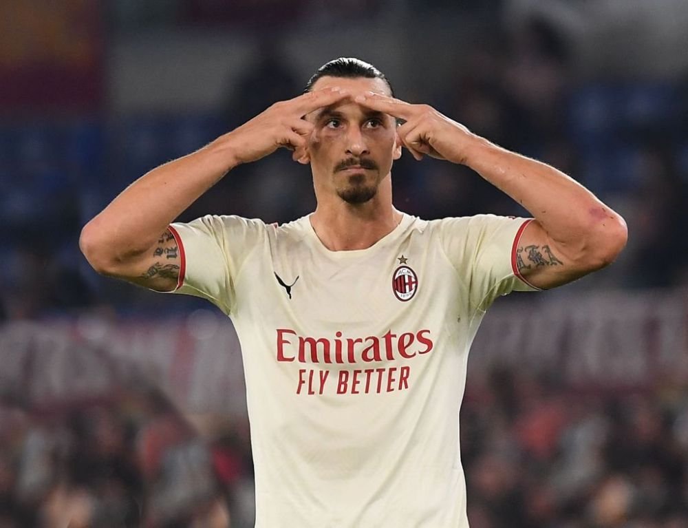Zlatan încă poate! :) 400 de goluri la 40 de ani! A înscris din lovitură liberă împotriva Romei lui Mourinho _11