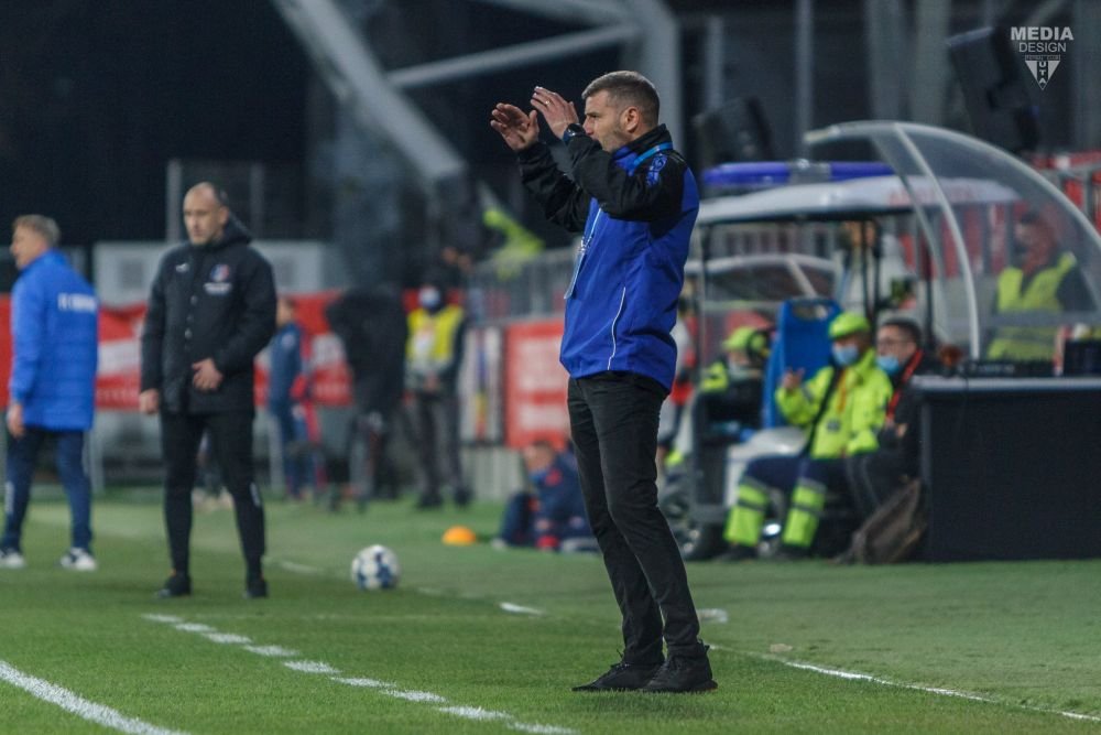 „Copilul meu de 14 ani ar fi dat gol din pozițiile alea!” Discurs dur al lui Balint după înfrângerea cu Chindia_3