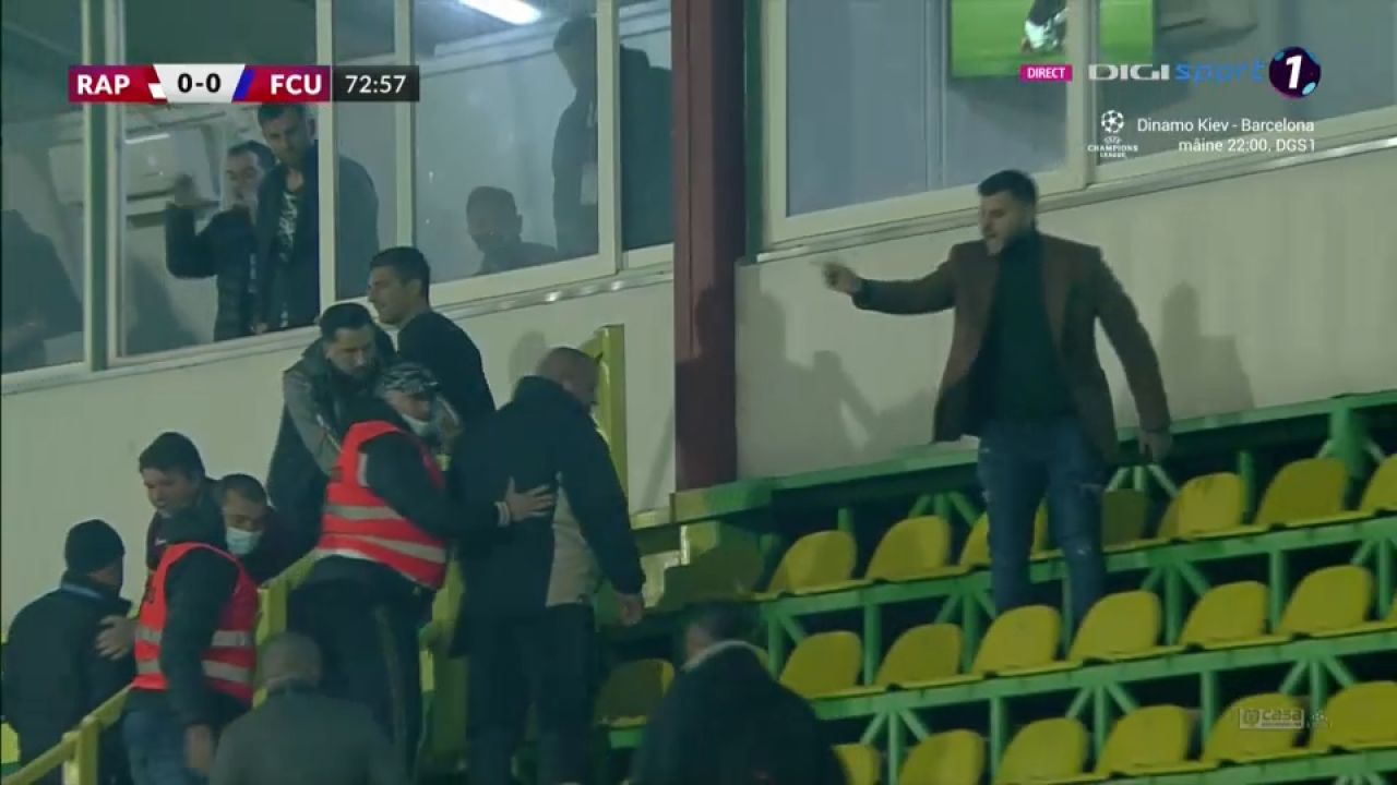 S-a lăsat cu scandal la Rapid - FCU Craiova! Săpunaru și-a ieșit din minți și a început să înjure! Mititelu jr., implicat și el_16