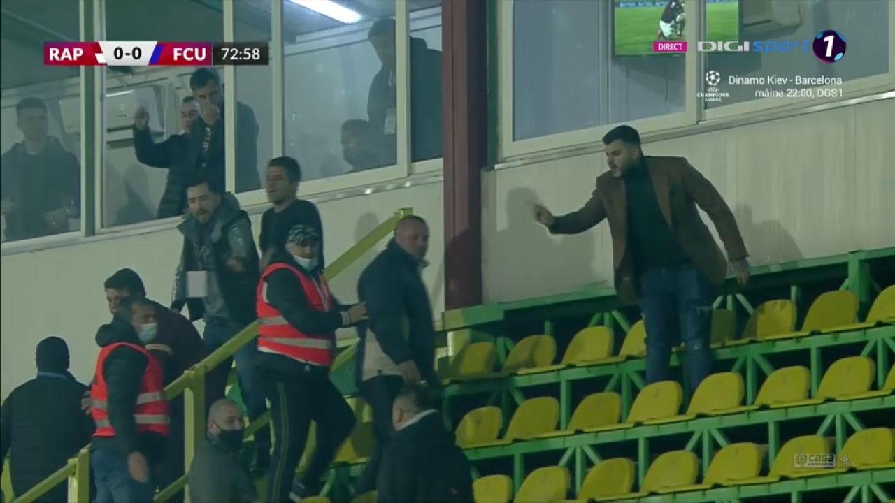 S-a lăsat cu scandal la Rapid - FCU Craiova! Săpunaru și-a ieșit din minți și a început să înjure! Mititelu jr., implicat și el_17
