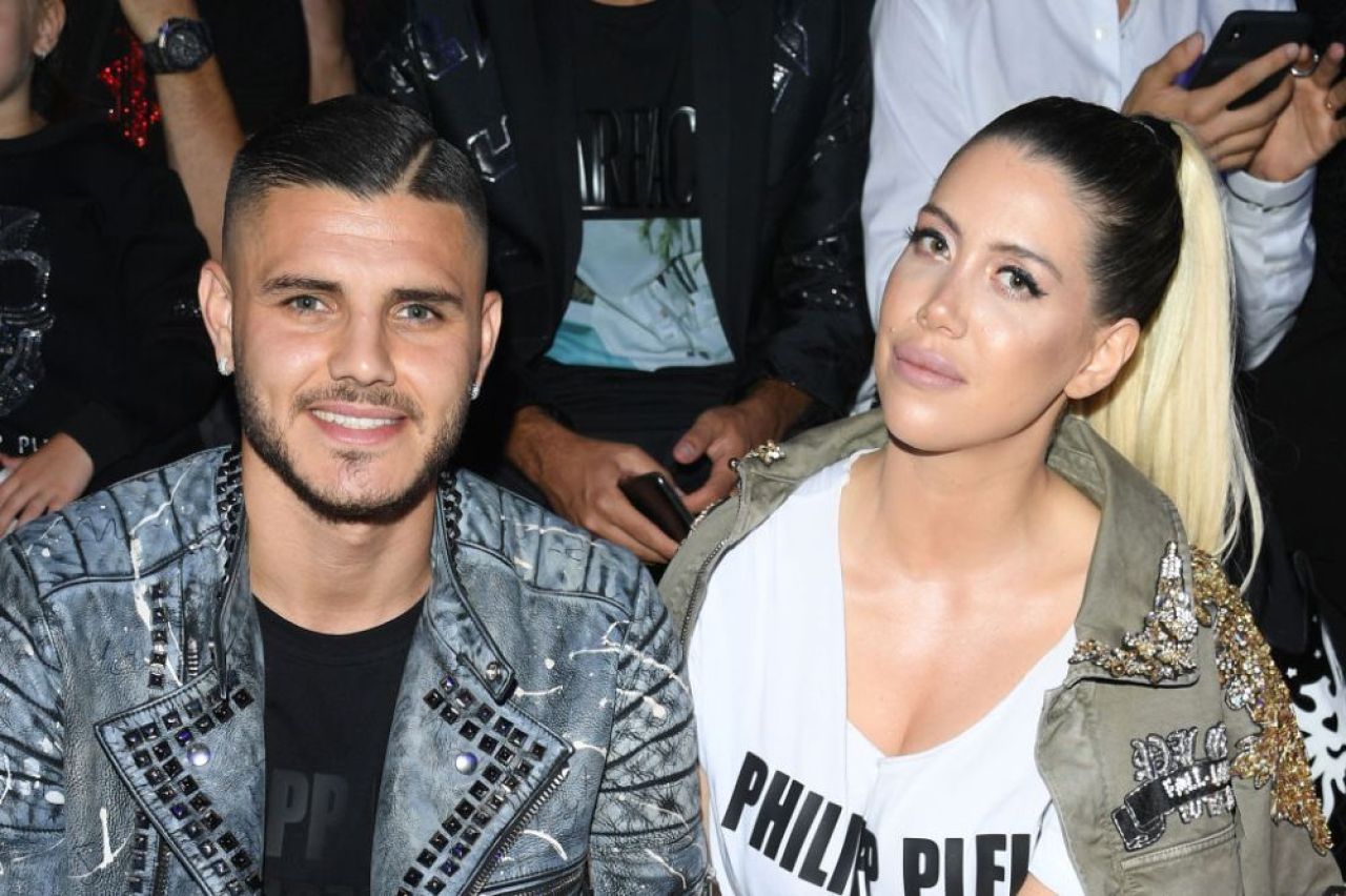 Mauro Icardi și-a luat Rolls-Royce cu tapițerie roz cu fire de aur. Cât a dat pe