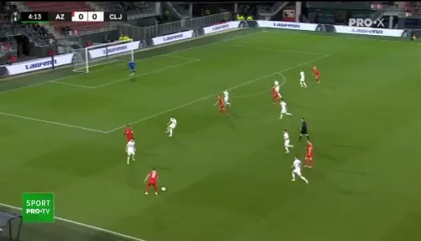 GOL ALKMAAR! Karlsson &icirc;l vede bine pe Gudmundsson, care deschide scorul cu un șut direct, trimis din fața porții