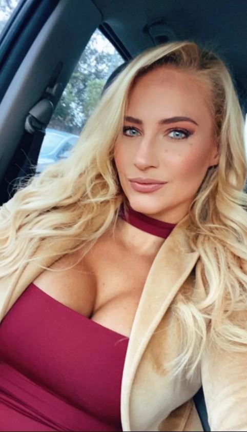 Bomba sexy din ring și-a lăsat fanii mască! Apariție fierbinte &icirc;nainte de cină
