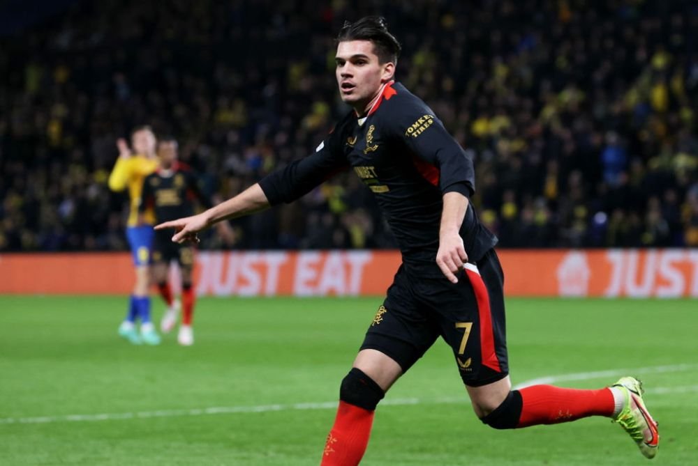 Steven Gerrard, încântat de evoluția lui Ianis Hagi. Românul a marcat golul egalizator în meciul din Europa League _2