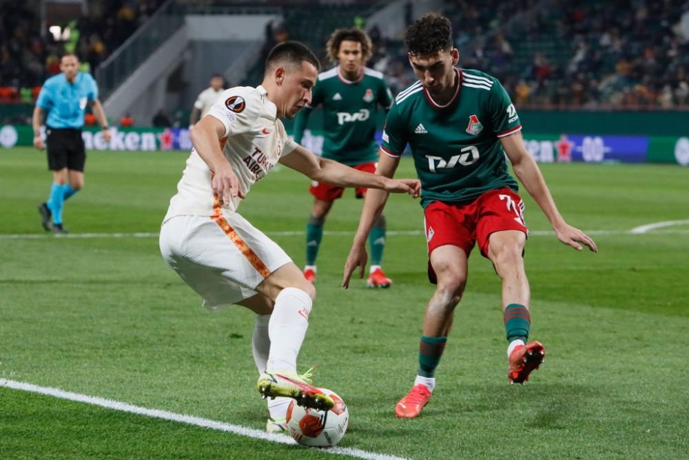 Talisman norocos pentru Olimpiu Moruțan. Cine l-a urmărit din tribune la meciul în care a marcat un gol spectaculos _37