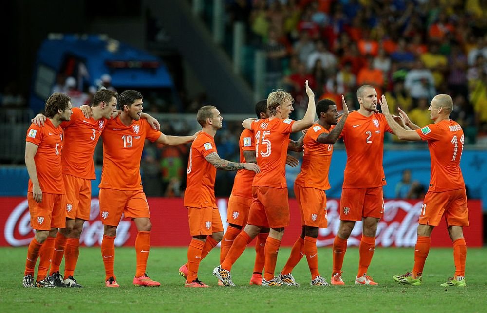 Probleme mari pentru Sneijder și Kuyt! Finaliștii Mondialului din 2010 cu Olanda, investigați într-un dosar cu pariuri ilegale_3