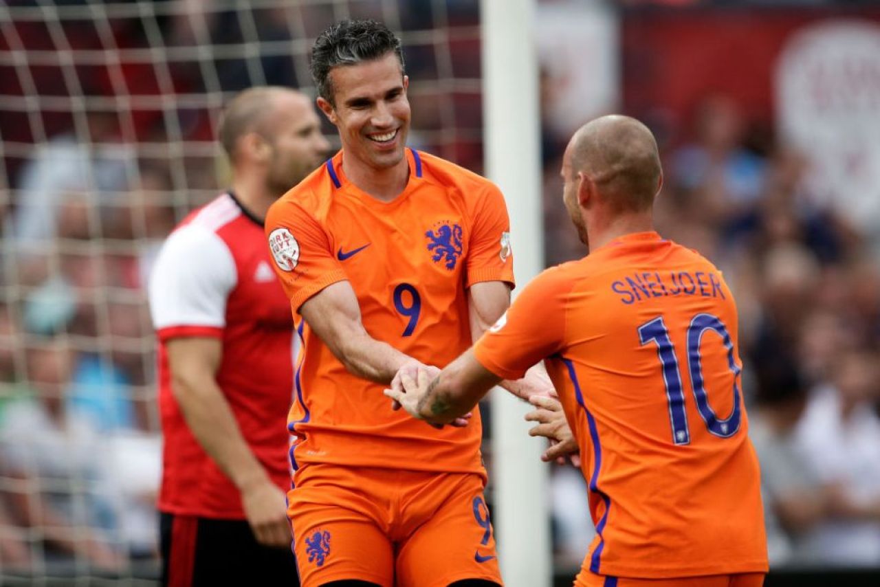 Probleme mari pentru Sneijder și Kuyt! Finaliștii Mondialului din 2010 cu Olanda, investigați într-un dosar cu pariuri ilegale_4