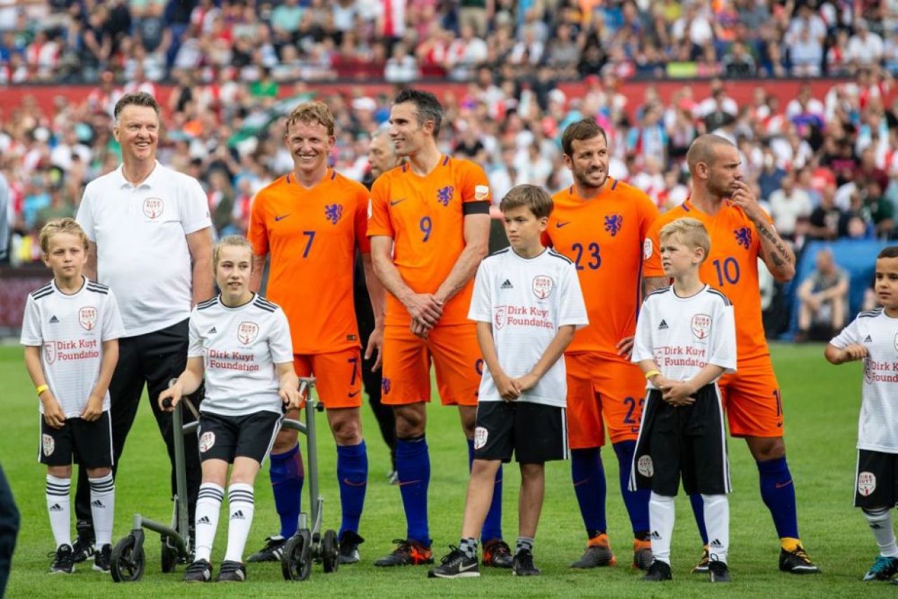 Probleme mari pentru Sneijder și Kuyt! Finaliștii Mondialului din 2010 cu Olanda, investigați într-un dosar cu pariuri ilegale_5