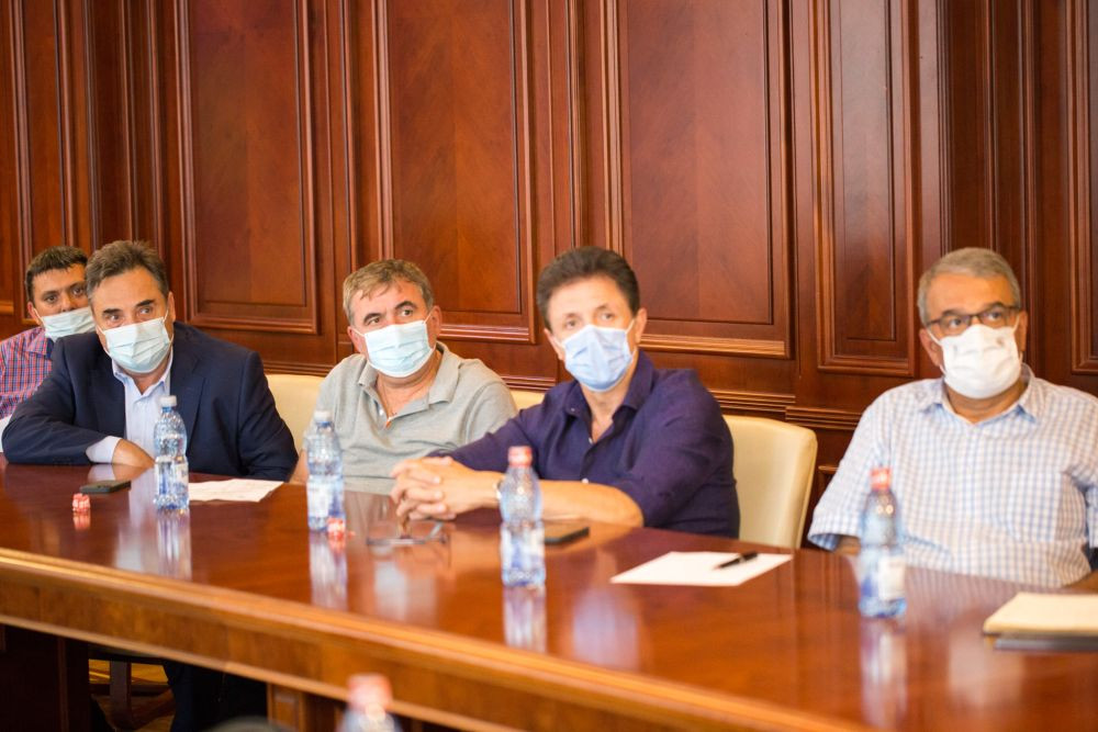 Căpitan la 15 ani. Leo Badea scrie despre Enes Sali_8