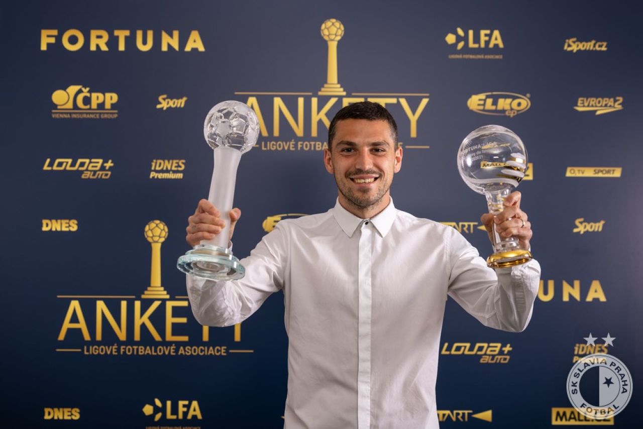 Veste bună pentru Rădoi! Stanciu a revenit pe teren și a contribuit la victoria categorică obținută de Slavia_5
