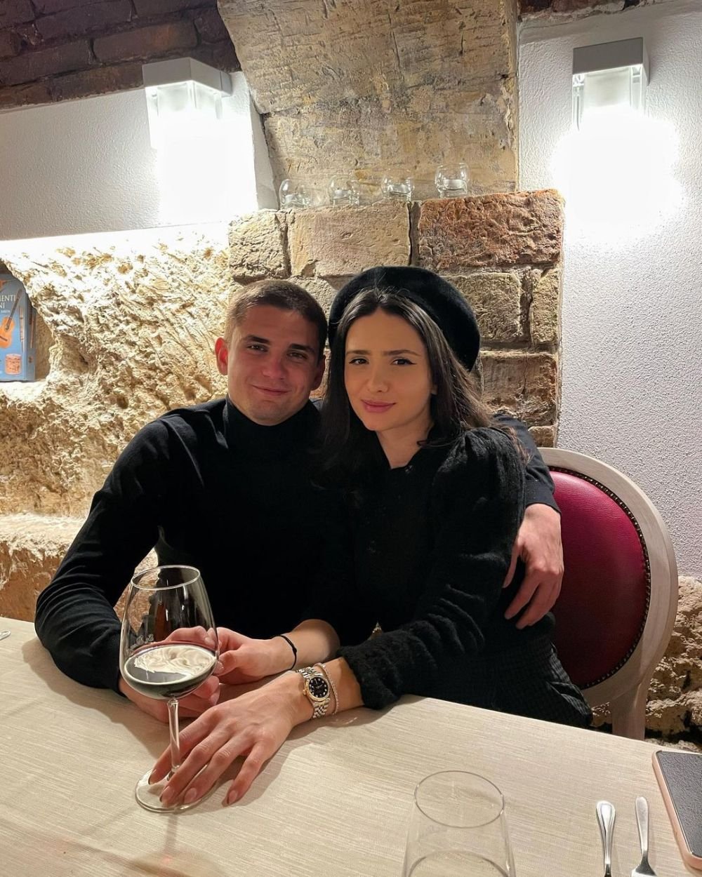 Răzvan Marin a cerut-o de soție pe iubita sa. Românul a pregătit un decor spectaculos pentru fericitul eveniment _5