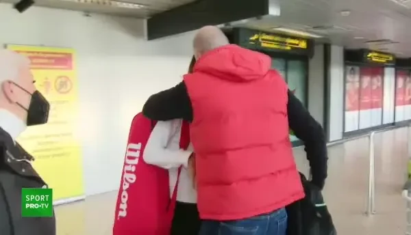 Jaqueline Cristian, așteptată de iubit cu flori la sosirea de la Linz. Ce obiective are după prima finală WTA jucată