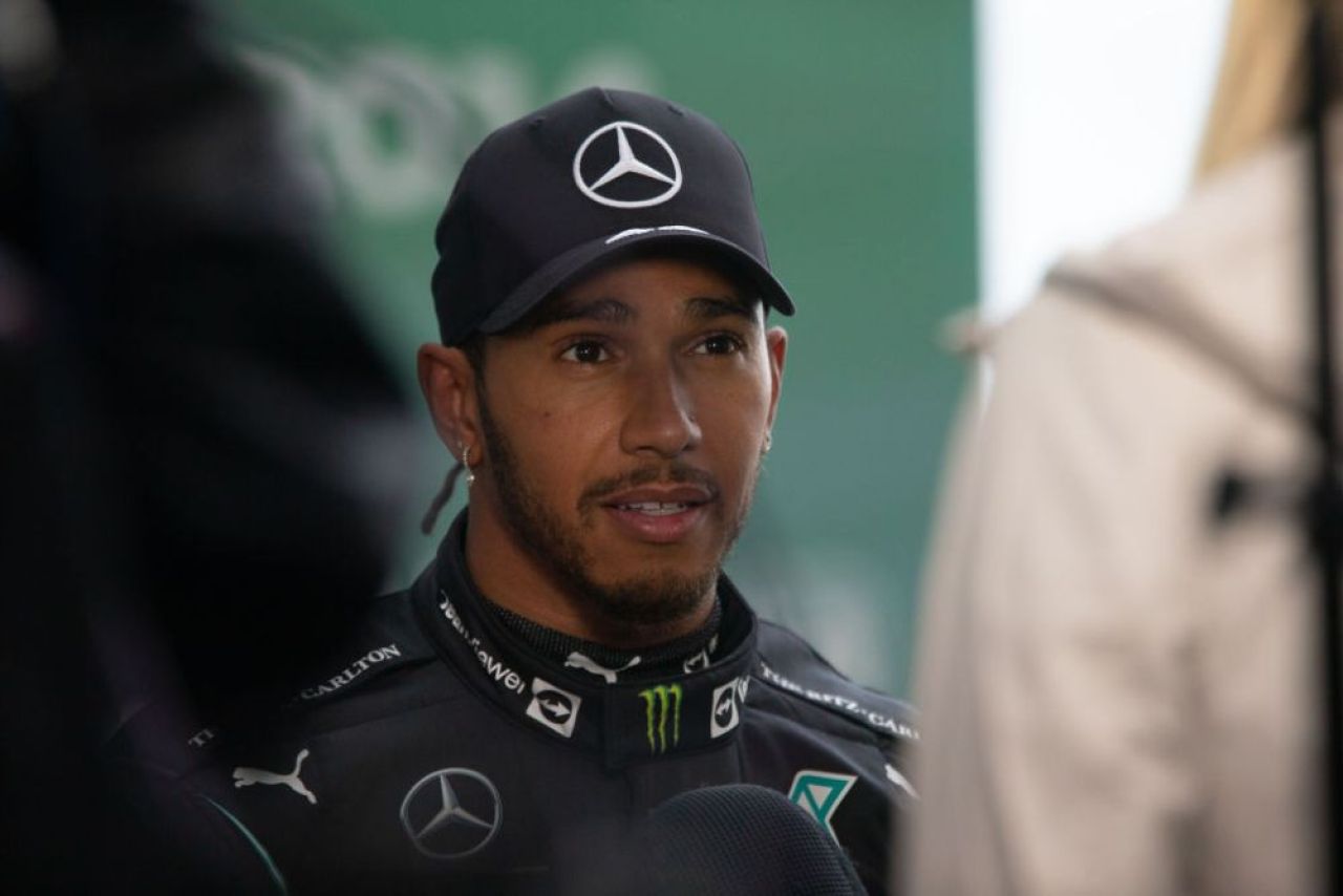 Bottas i-a furat pole-ul lui Verstappen în Brazilia! Hamilton, revenire spectaculoasă după penalizare _1