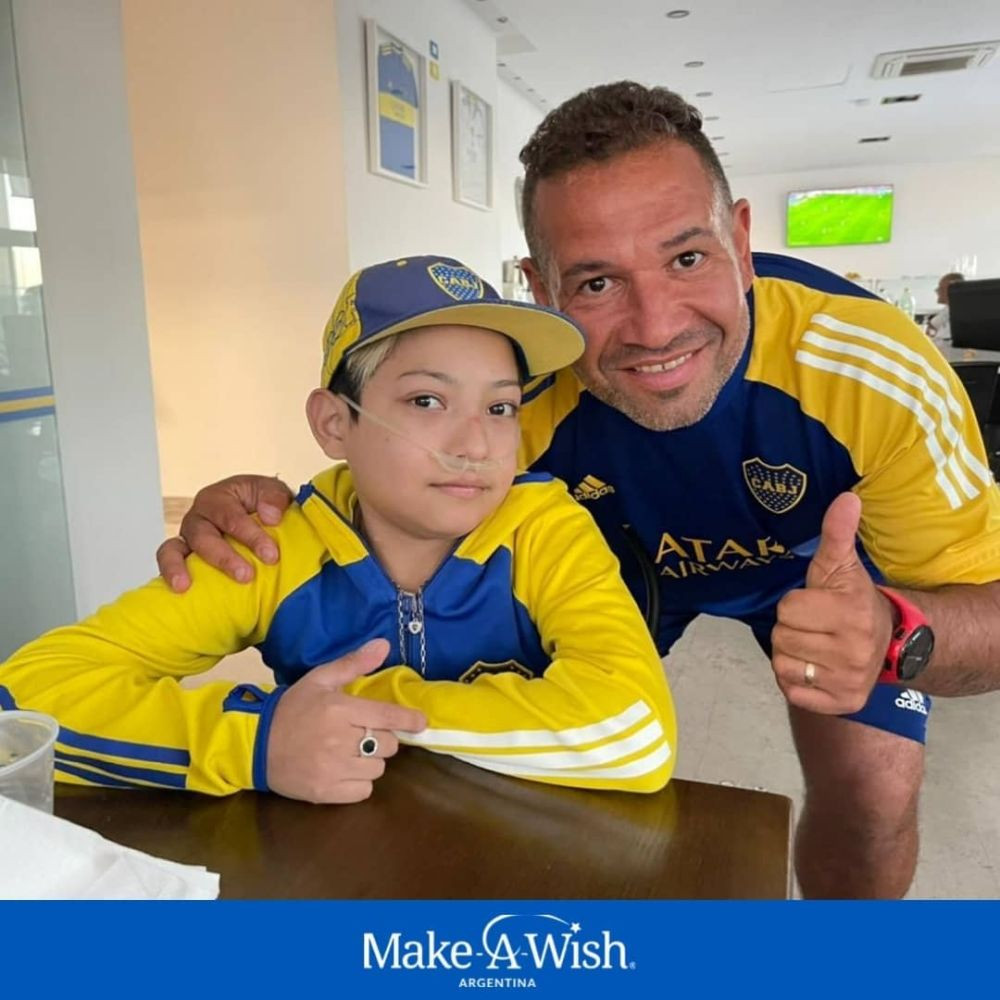 Gestul impresionant pe care Riquelme l-a făcut pentru un copil bolnav. Reacția puștiului e cu adevărat emoționantă_4