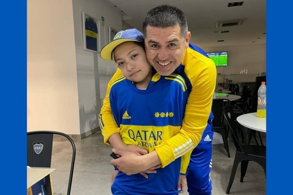 Gestul impresionant pe care Riquelme l-a făcut pentru un copil bolnav. Reacția puștiului e cu adevărat emoționantă_7
