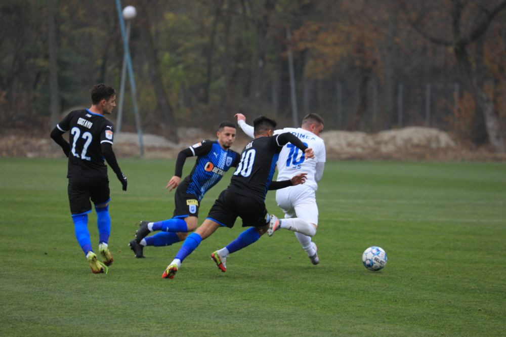 Koljic, reușită pentru Universitatea Craiova. Ce echipă a aliniat Reghecampf &icirc;n meciul-test cu Viitorul Pandurii, 2-1