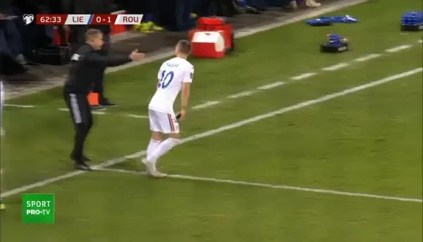 Momentul &icirc;n care Niță a primit banderola de căpitan la națională