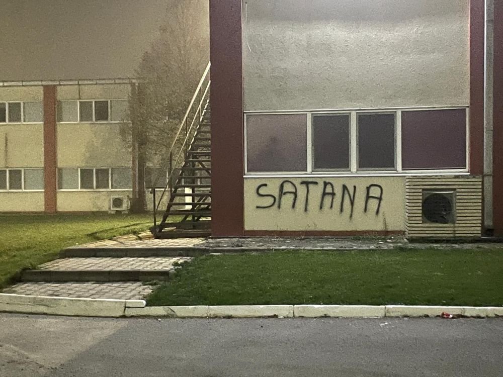 Derapaj incredibil al suporterilor FCSB la adresa lui Becali! Reacție dură a fanilor după demiterea lui Edi Iordănescu_4