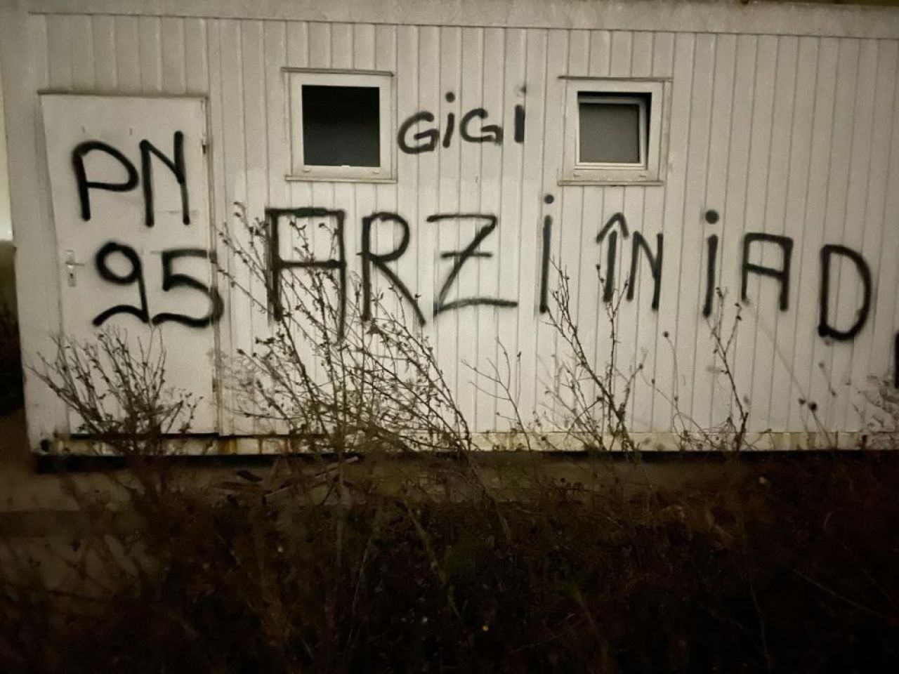 Derapaj incredibil al suporterilor FCSB la adresa lui Becali! Reacție dură a fanilor după demiterea lui Edi Iordănescu_5