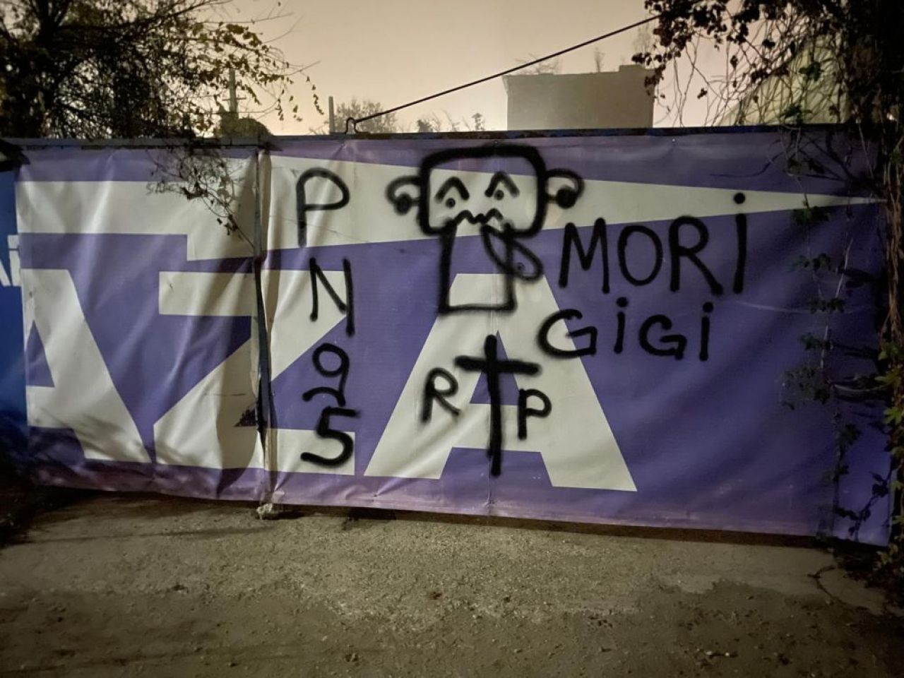 Derapaj incredibil al suporterilor FCSB la adresa lui Becali! Reacție dură a fanilor după demiterea lui Edi Iordănescu_8