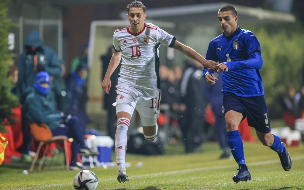 ”Neymar de România” a debutat pentru naționala Ungariei! Juniorul din Oradea a fost titular în 3-1 cu Italia la Under 19_3