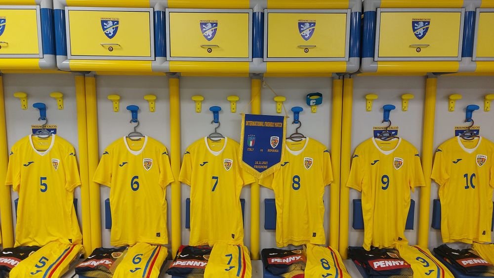 România U21, învinsă de Italia U21! Un fundaș central al italienilor a reușit un hattrick, dar și un autogol_3