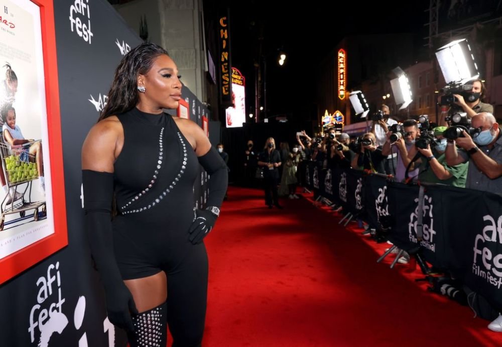 Serena Williams a surprins pe toată lumea, afișându-se într-o ținută mulată la premiera filmului „King Richard”_8
