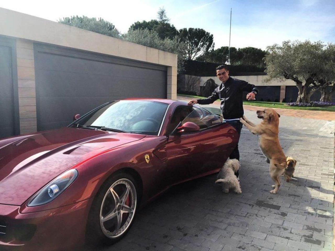 Viața fabuloasă a lui Ronaldo: cea mai scumpă mașină l-a costat mai mult decât cea mai scumpă vilă_4