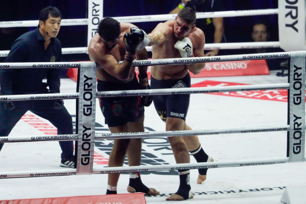Cum arată ochiul lui Rico Verhoeven, la aproape patru săptămâni după meciul cu Jamal Ben Saddik_9