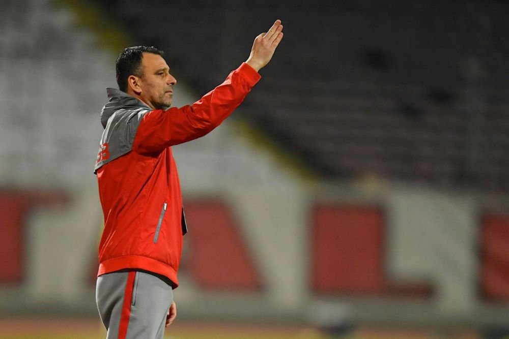 Toni Petrea nu are voie să mai facă pași greșiți la FCSB. Gigi Becali are deja doi antrenori pe lista scurtă