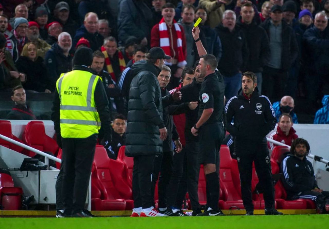 Klopp și Arteta, la un pas de bătaie pe marginea terenului. Au intervenit forțele de ordine să-i despartă_1