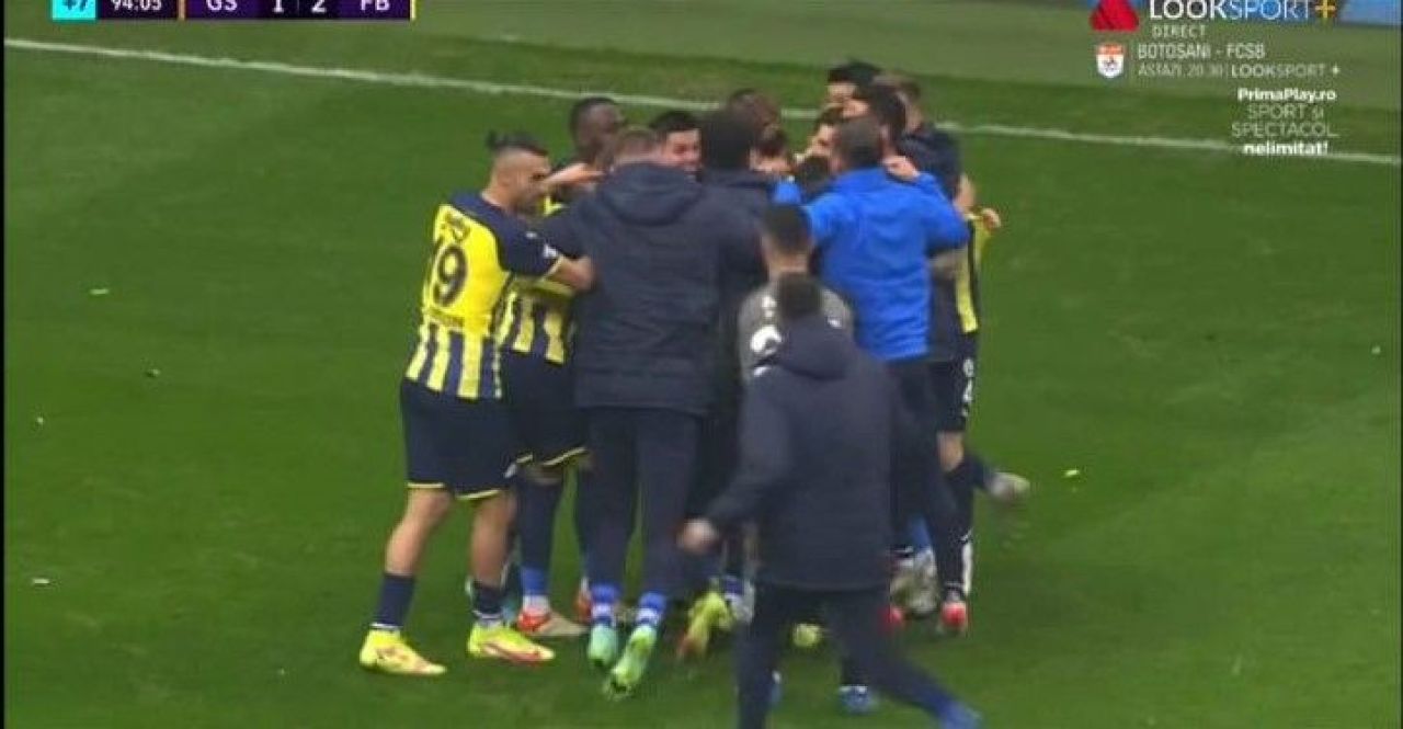 Galatasaray - Fenerbahce 1-2 | Moruțan, pasă decisivă de gol. Crespo dă lovitura Galatei în minutul 94_9