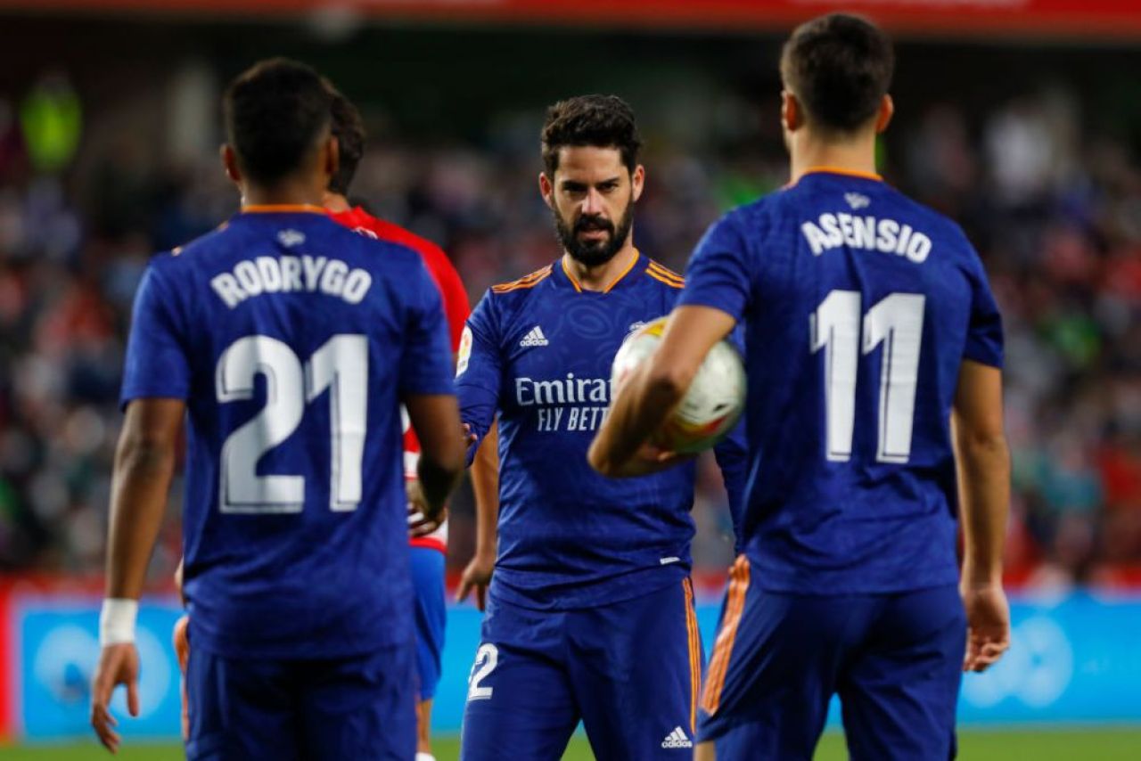 Agitație pe banca de rezerve de la Real Madrid. Ce s-a întâmplat în timpul meciului cu Granada e neașteptat_2